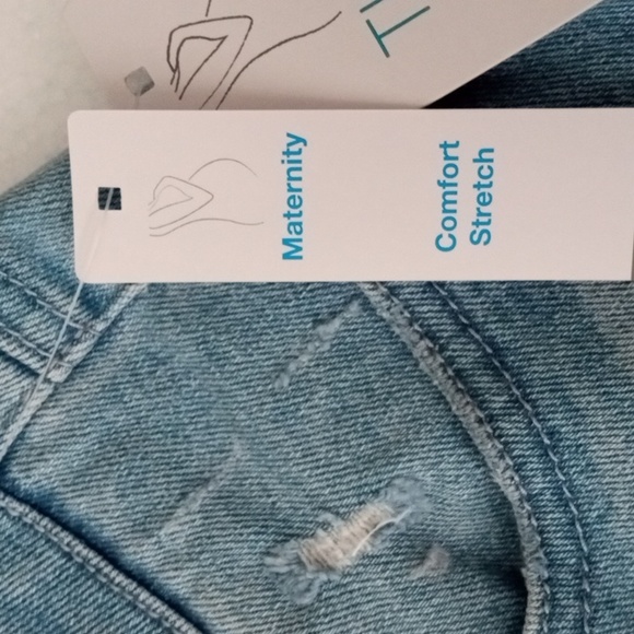 Stretch Maternity Shorts - Picture 2 of 8